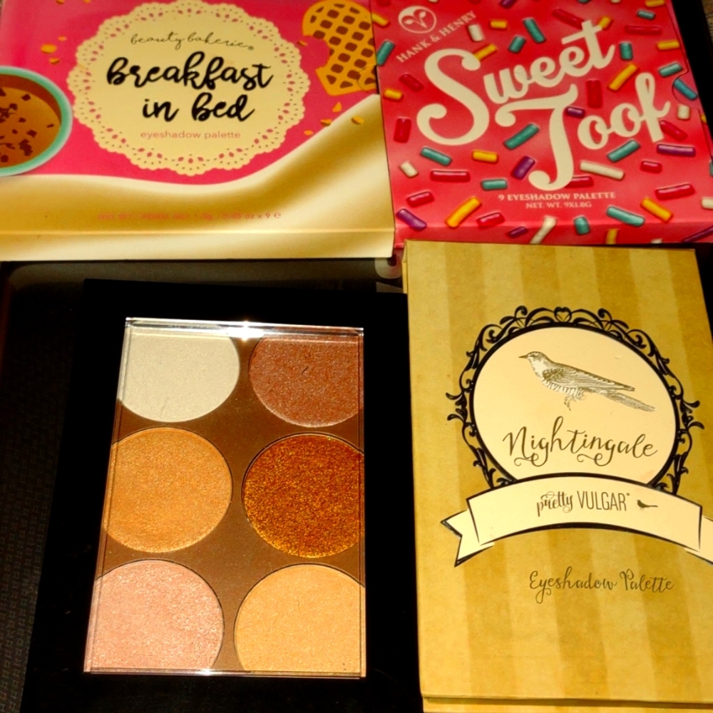 Brand new makeup pallettes